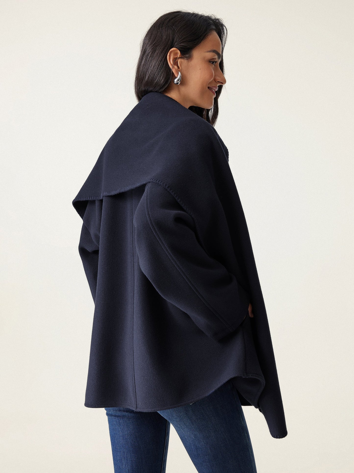 Fable - OVERSIZED COAT WITH VERSATILE STYLE