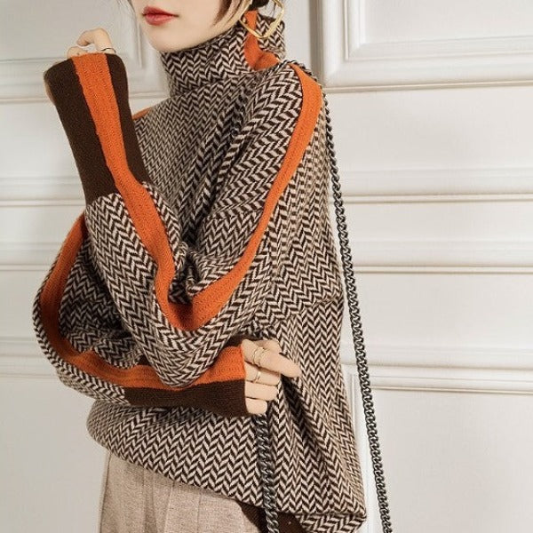 Charlotte | Crew neck sweater with striking contrasting stripes